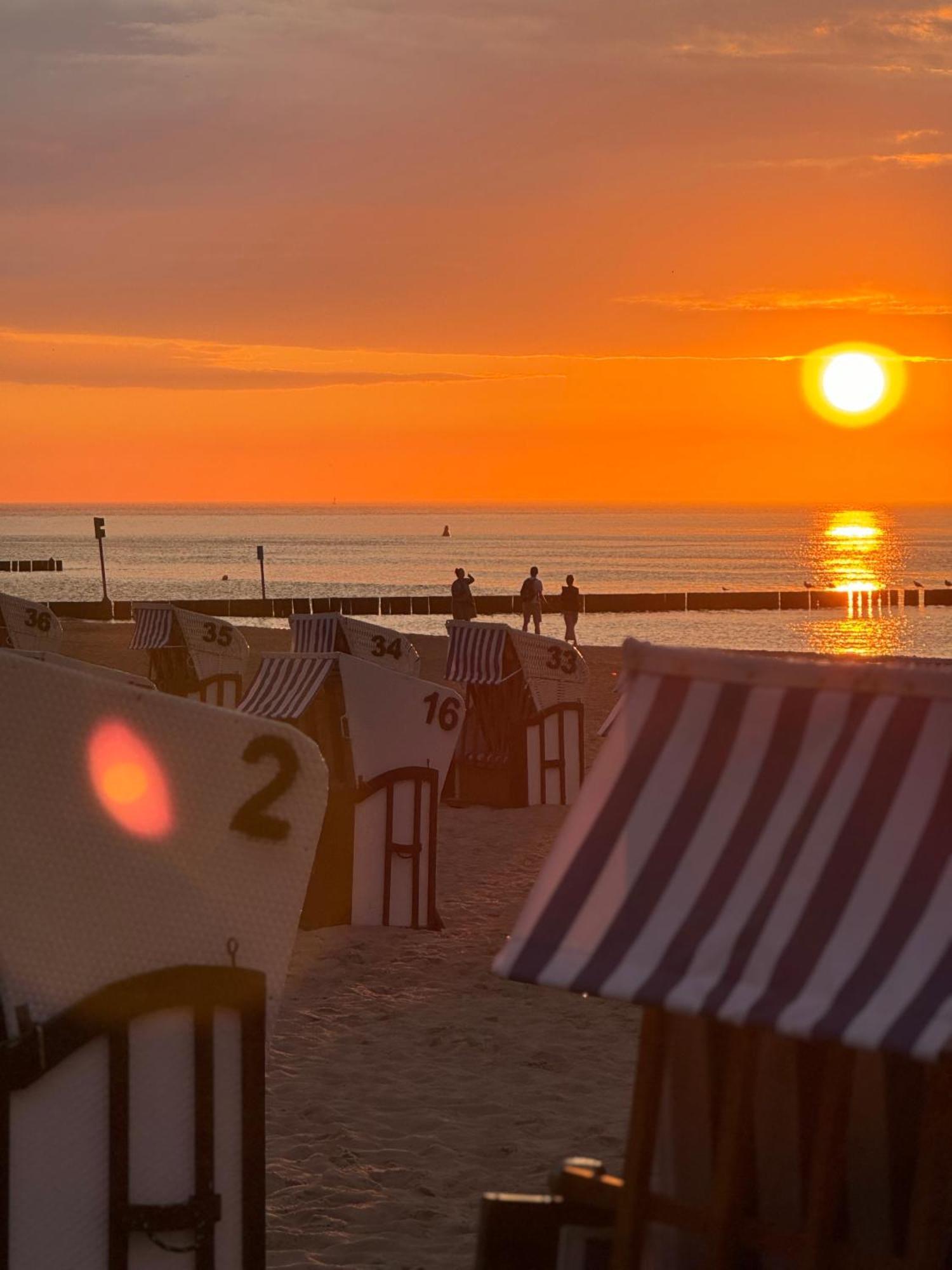 4Summer Kolobrzeg Apartamenty White Blue Sauna & Fitness & Parking 100 Metrow Do Pieknej Szerokiej Piaszczystej Plazy, Wspanialy Widok Z Duzego Tarasu! 100 Meter Zu Einem Schoenen Breiten Sandstrand, Herrliche Aussicht Von Einer Grossen Terrasse! Екстер'єр фото